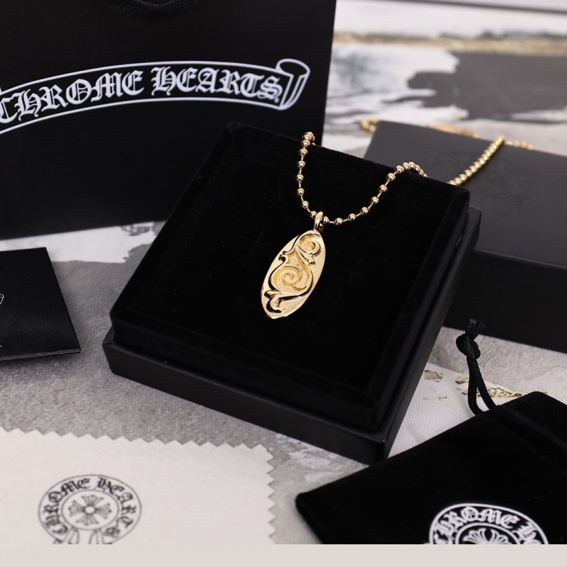Ch**me He**ts necklaces